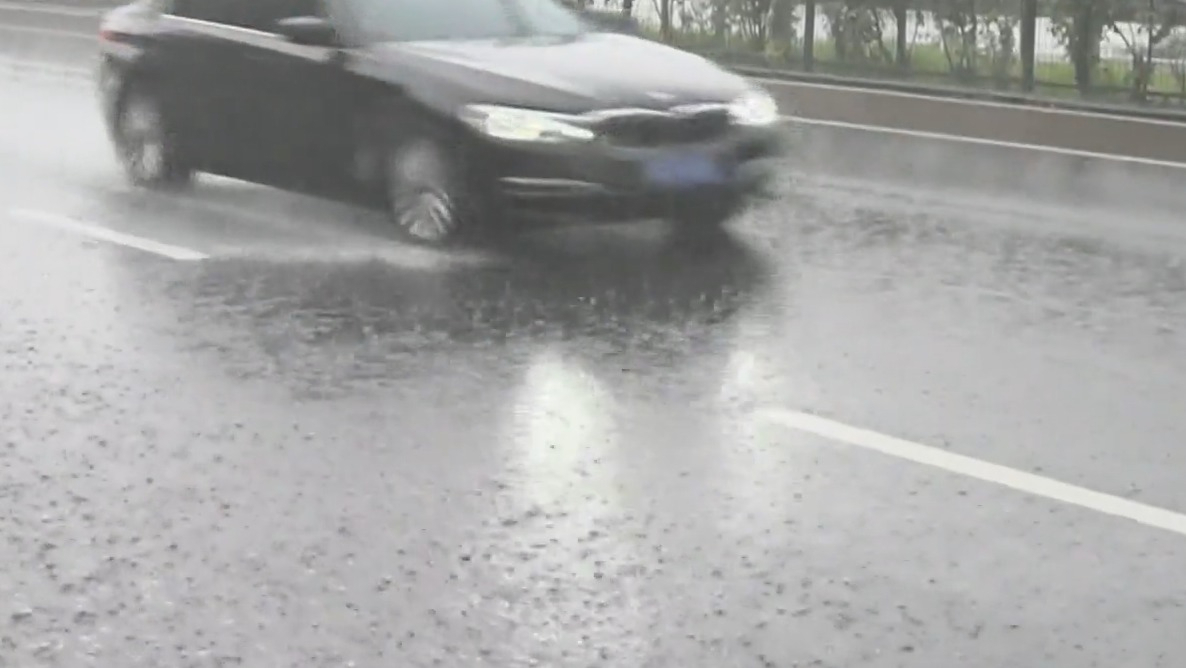 北京市发布雷电黄色预警和大风蓝色预警 北京市发布雷电黄色预警和大风蓝色预警